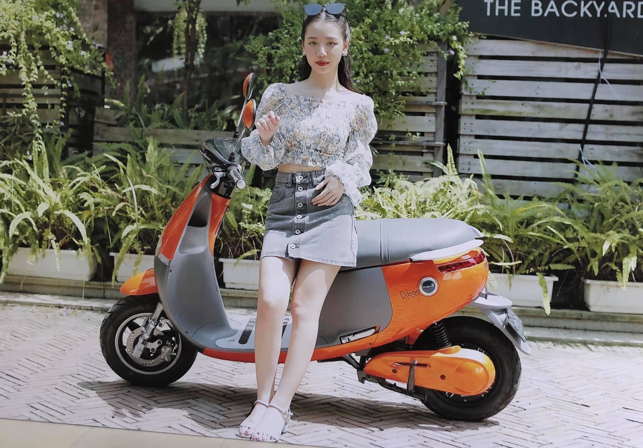 khách hàng chuyển từ ắc quy chì truyền thống sang pin 60V-30Ah cho xe điện gogo Dibao